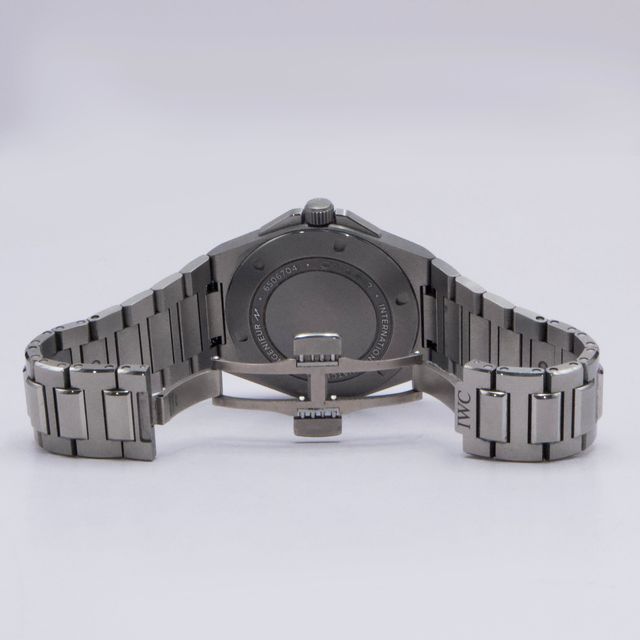 IWC Ingenieur IW328904 Image 6